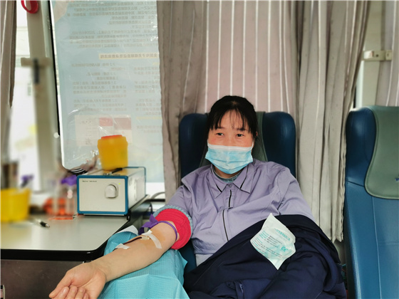 人民警察一心為民，捋袖捐血鐵血柔情——安康市公安局積極開展冬季獻(xiàn)血活動