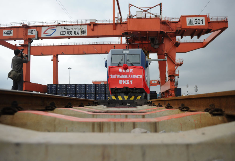 △ 2011年9月22日拍攝的首列“渝新歐”宏碁專列。新華社記者 李健 攝